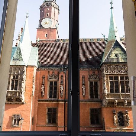 Rynek 20/21 -Cosy New Apartment On The Market Square - 4 Bedrooms - 8 People วรอตซวาฟ ภายนอก รูปภาพ