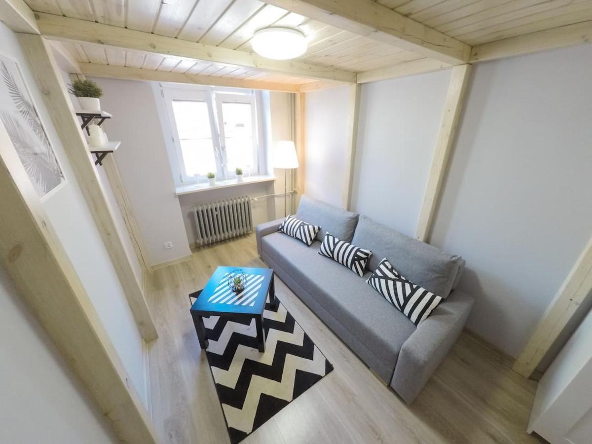 Rynek 20/21 -Cosy New Apartment On The Market Square - 4 Bedrooms - 8 People วรอตซวาฟ ภายนอก รูปภาพ
